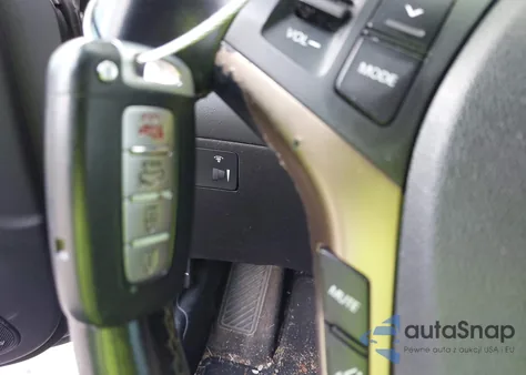 2013 Hyundai Genesis 2.0T Premium z USA, uszkodzony, nr VIN KMHHT6KDXDU095366